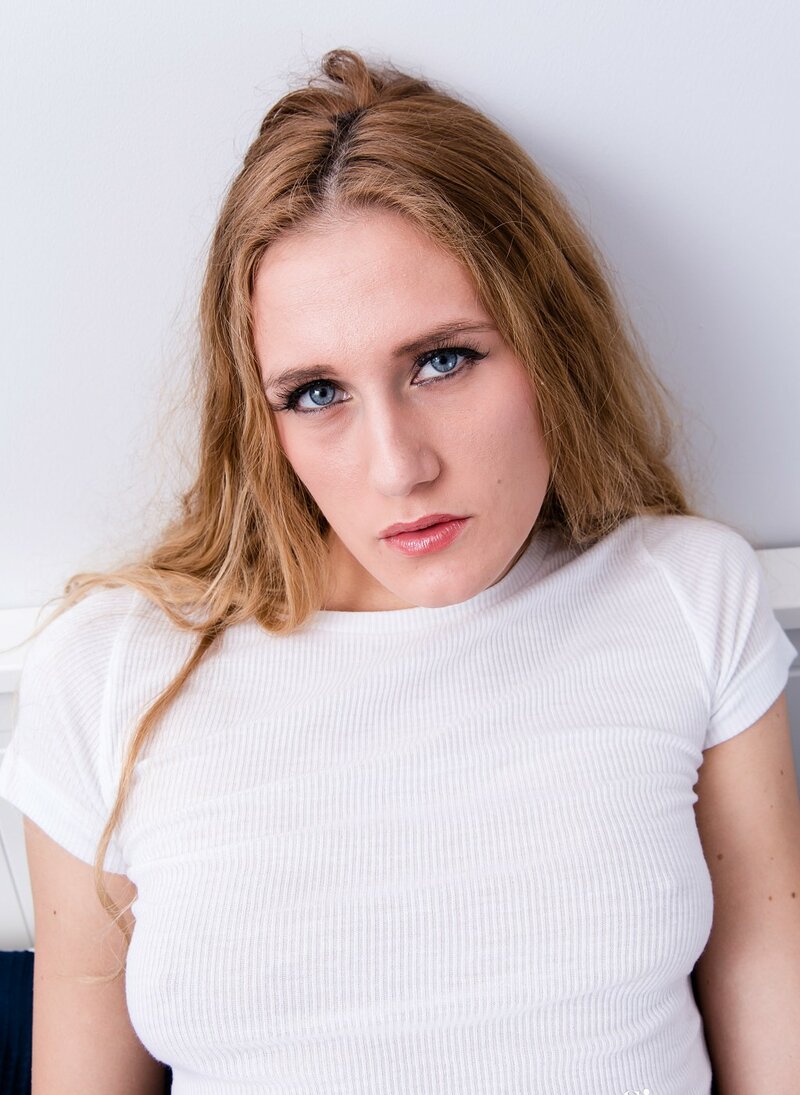 Инна, 19